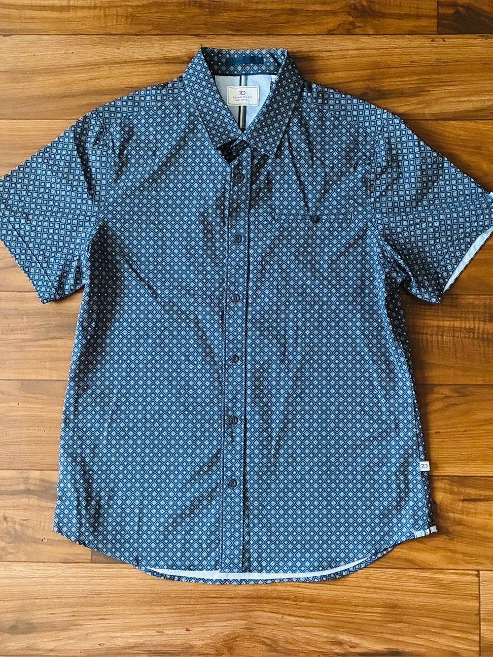 7 Diamonds 4 Way Stretch Geometric Mens Spandex Shirt Size Medium